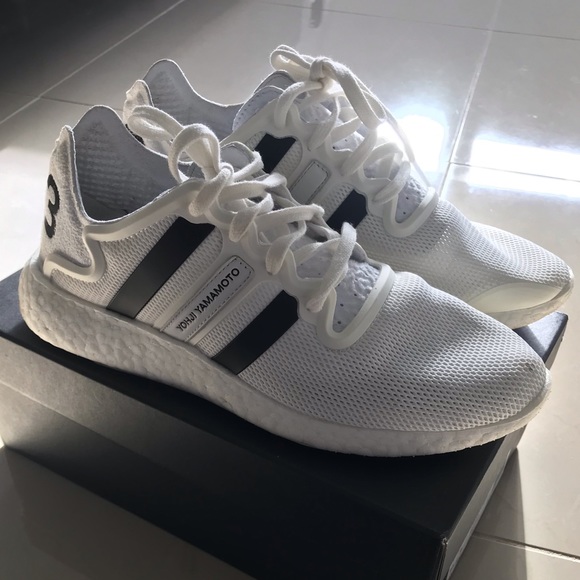 Auth. Y-3 3 stripe sneakers excellent condition - Picture 2 of 6